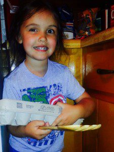 kids_helping_breakfast_Nashville_NashMomsBlog_eggs_help