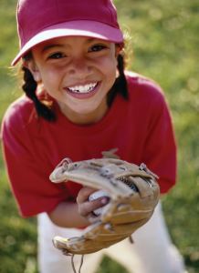 Girls_Baseball_Softball_Concussions_NashvilleMomsBlog
