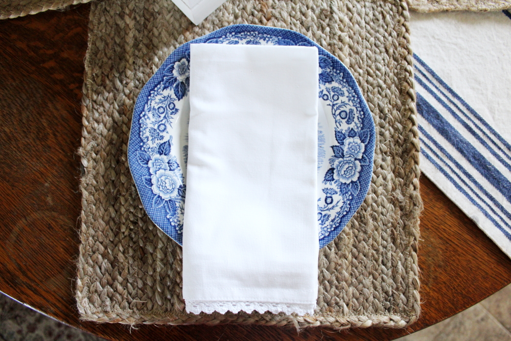 Quick, Easy Easter Table plate placemat charger Nashville Moms Blog