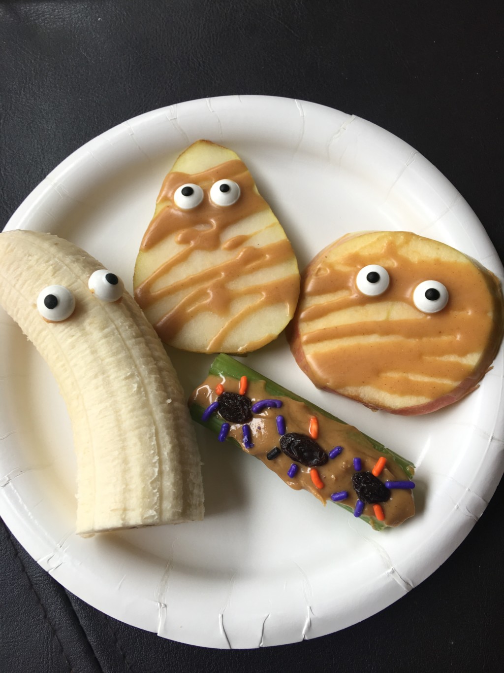 healthier treats for halloween - mummies, spiders on a log, boonanas, Nashville Moms Blog