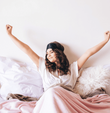5 Quick Self-Care Tips to Jumpstart Your Busy Summer Mornings