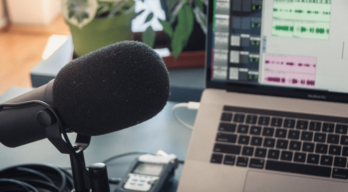 10 Parenting Podcasts